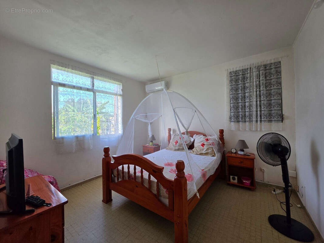 Maison à GRAND-BOURG