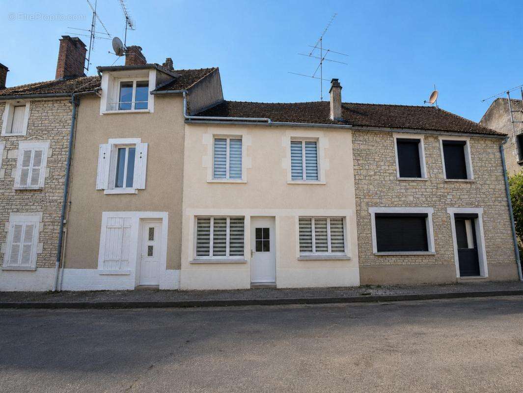 Maison 87 m² à Bessy-Sur-Cure  - photo 9