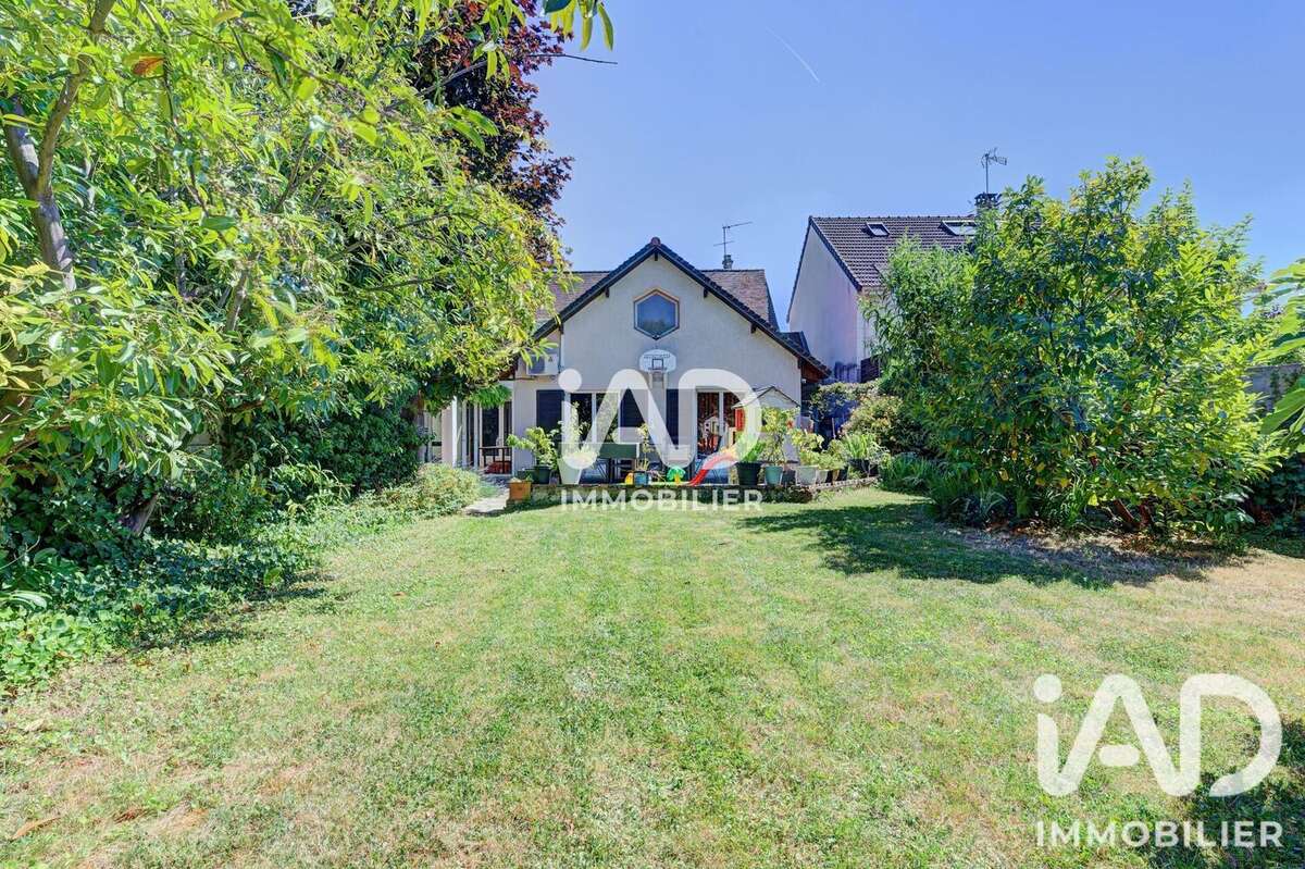 Maison 190 m² à Champigny-Sur-Marne  - photo 4