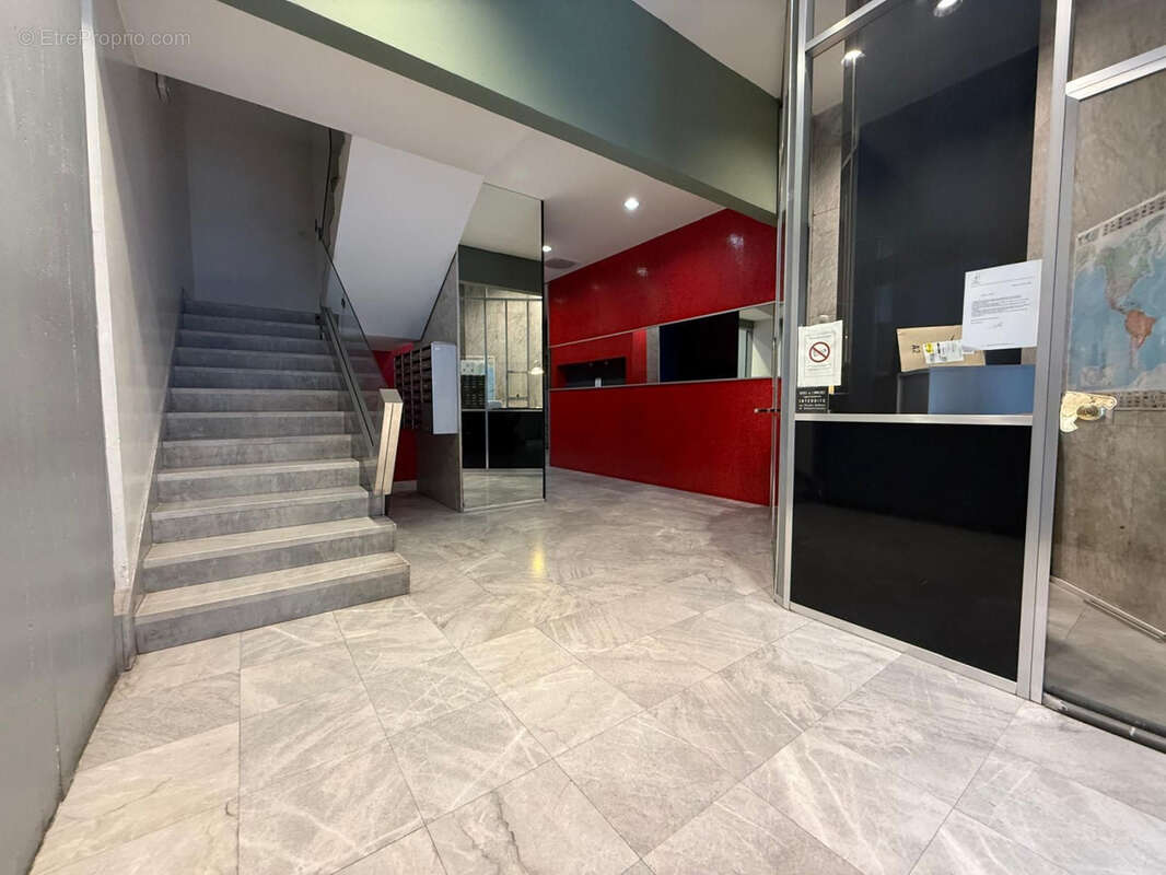 Appartement à PARIS-14E
