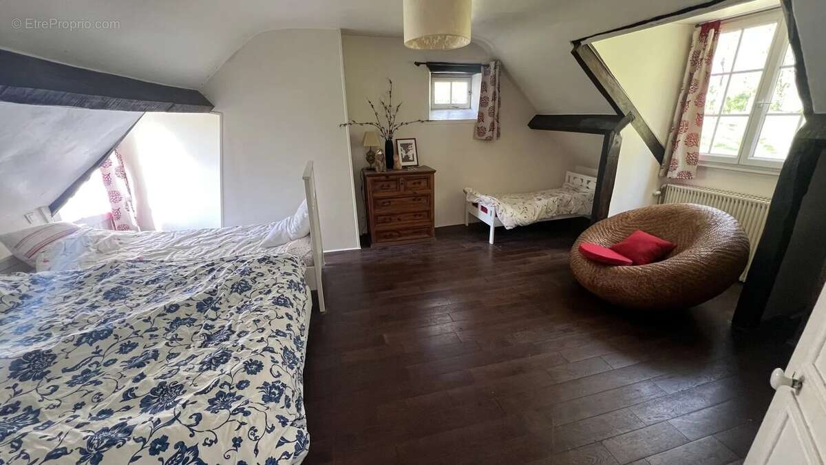 Maison à GUIGNEVILLE-SUR-ESSONNE