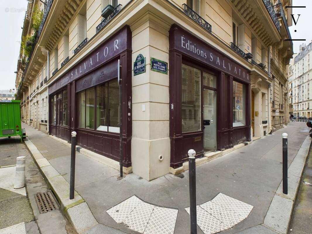 Commerce à PARIS-6E