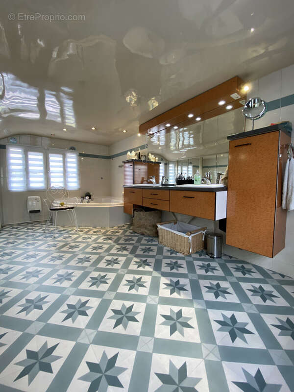 Maison à CHAMPIGNY-SUR-MARNE