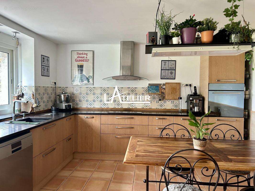 Maison à SAINT-ETIENNE-DE-MONTLUC