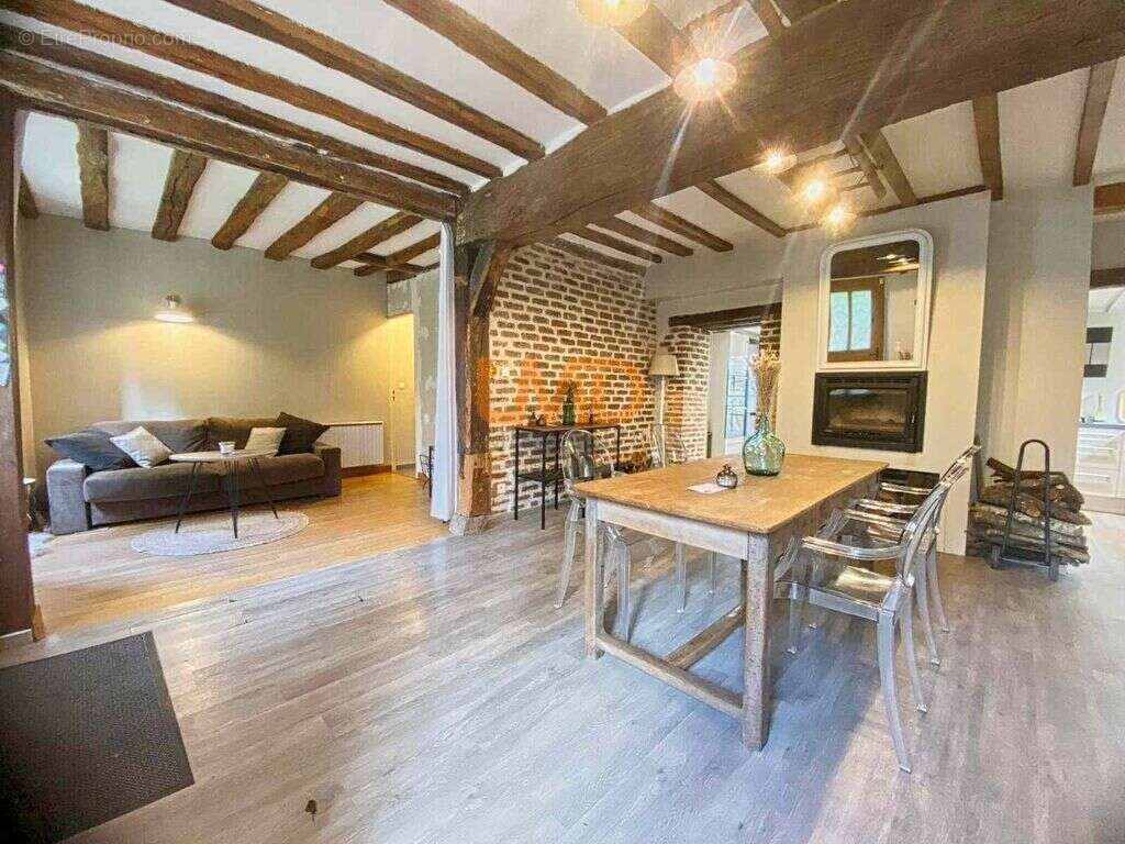 Maison à CHOUE
