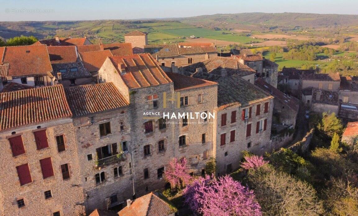 Appartement à CORDES-SUR-CIEL