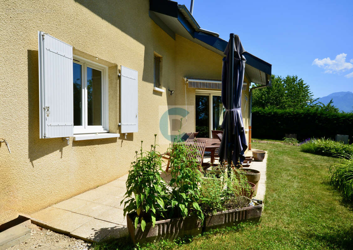 Maison à CONTAMINE-SUR-ARVE