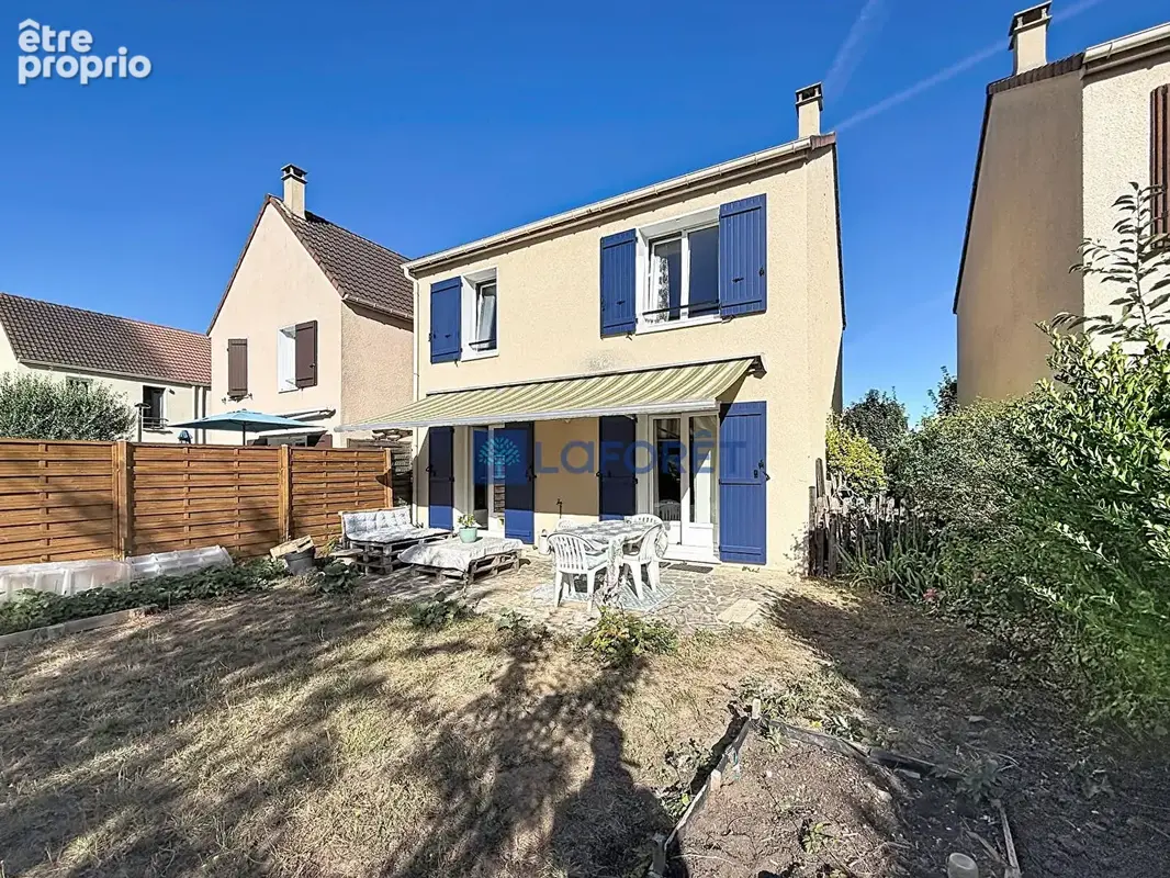Maison à SAINT-PIERRE-DU-PERRAY