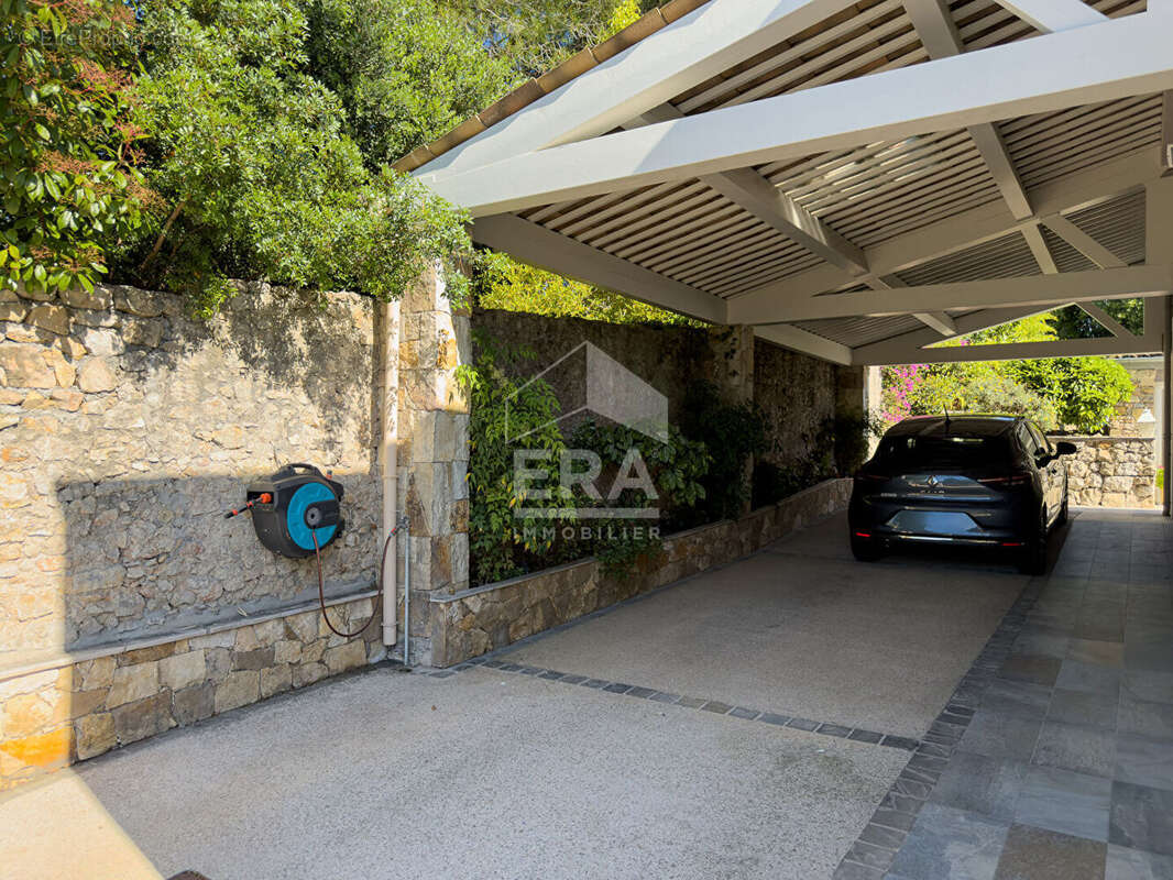 Maison à MOUGINS