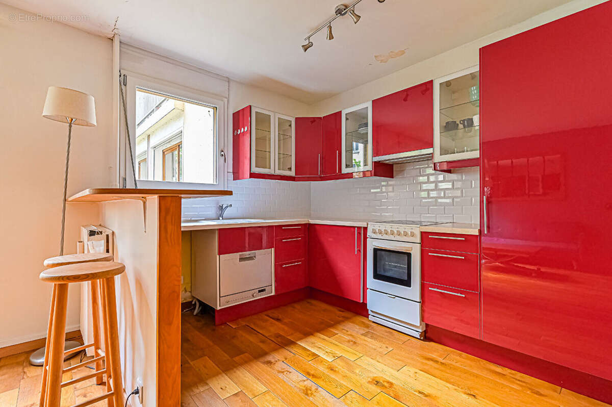 Appartement à PARIS-18E
