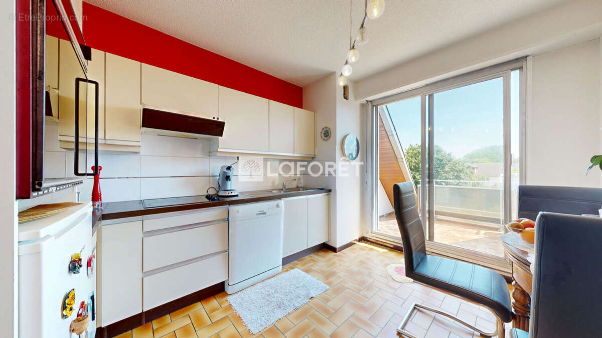 Appartement Ostwald 3 pièces dernier étage / terrasse /cave / ascenseur / ACCES PMR - photo 4