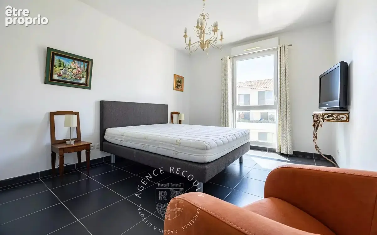 Appartement t4 avec terrasse - les catalans 13007 marseille - photo 13