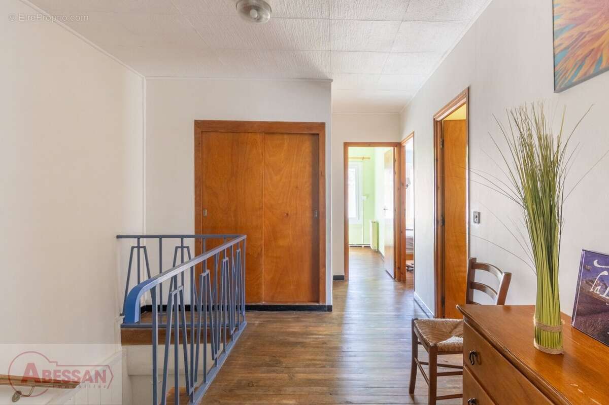 Maison à LA CALMETTE