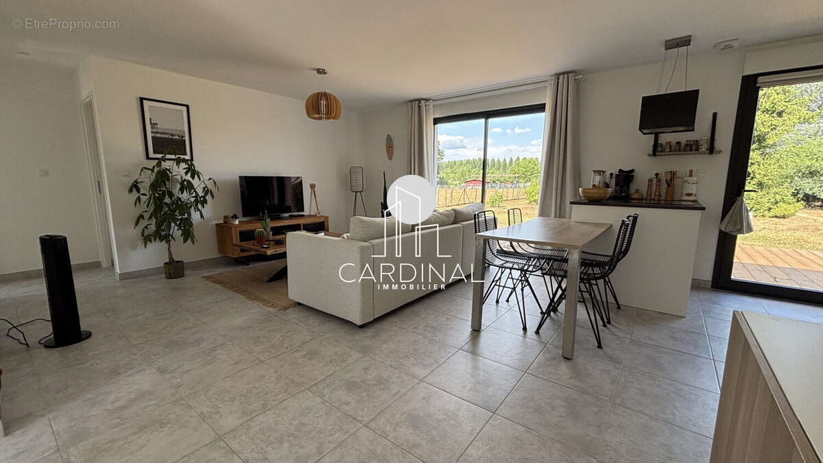 Maison 75 m² à Perrigny-Sur-L'ognon  - photo 8