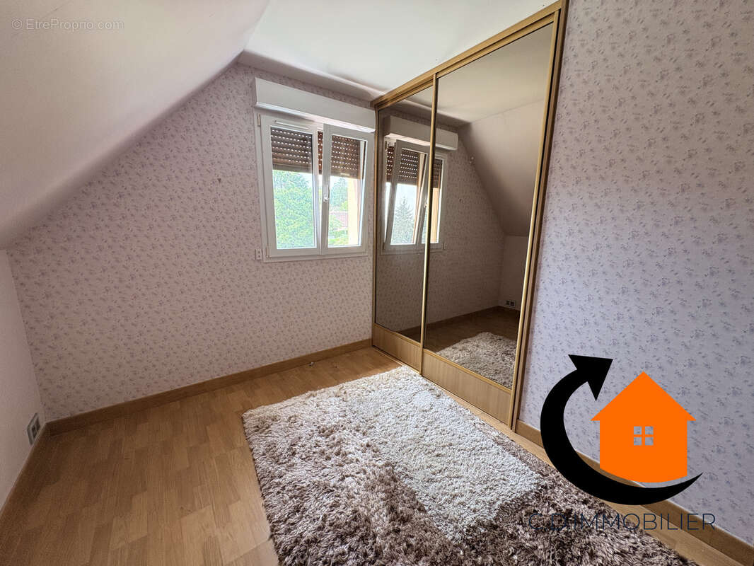 Maison 96 m² à Landelles  - photo 18