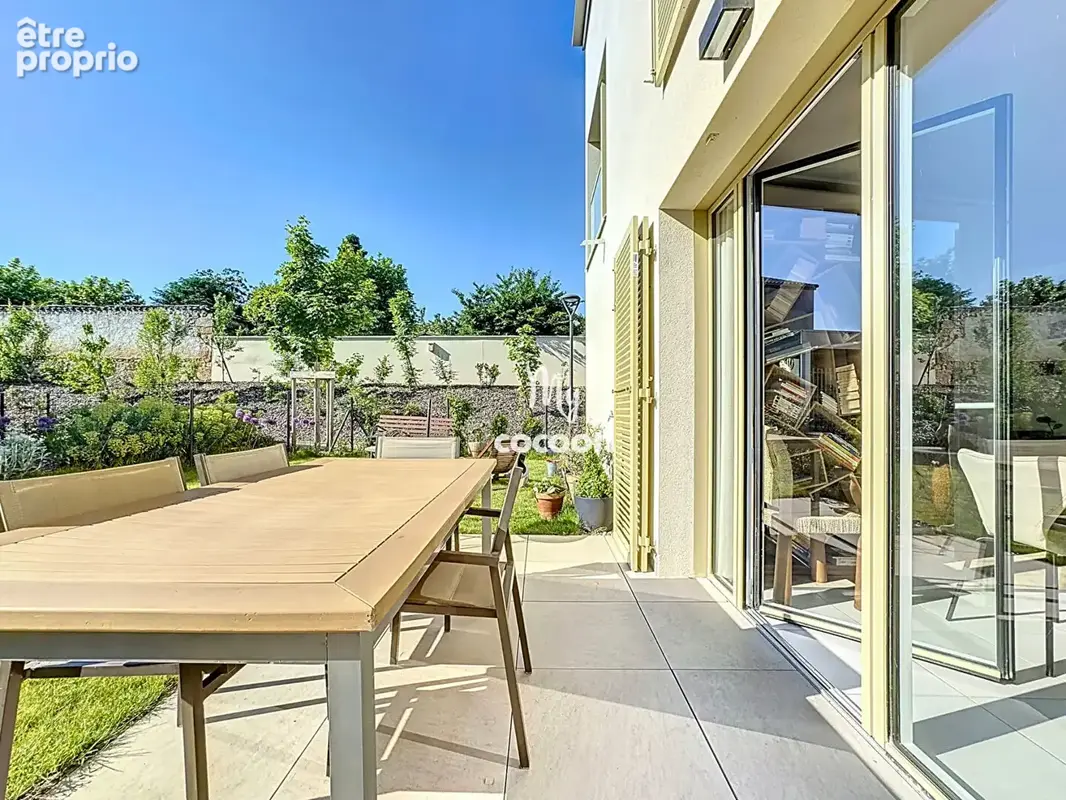 Appartement à CHARLY