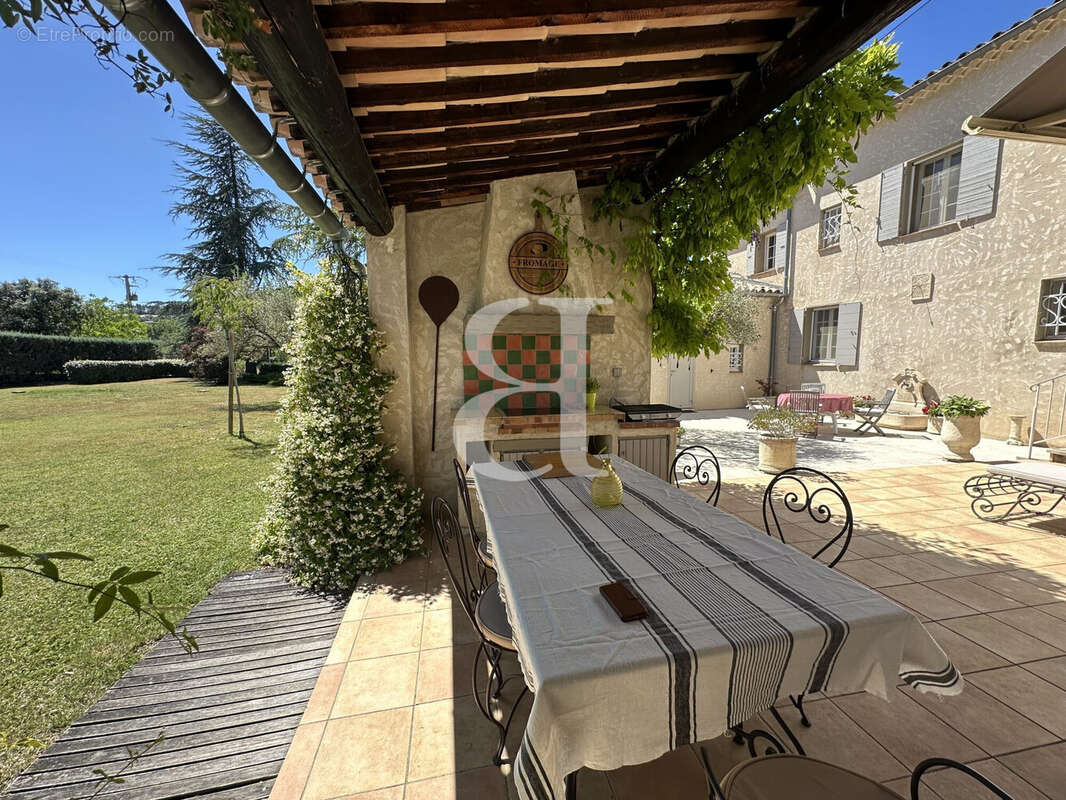Maison à VAISON-LA-ROMAINE