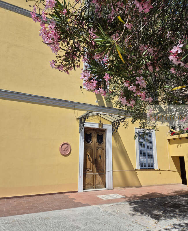 Appartement à MENTON