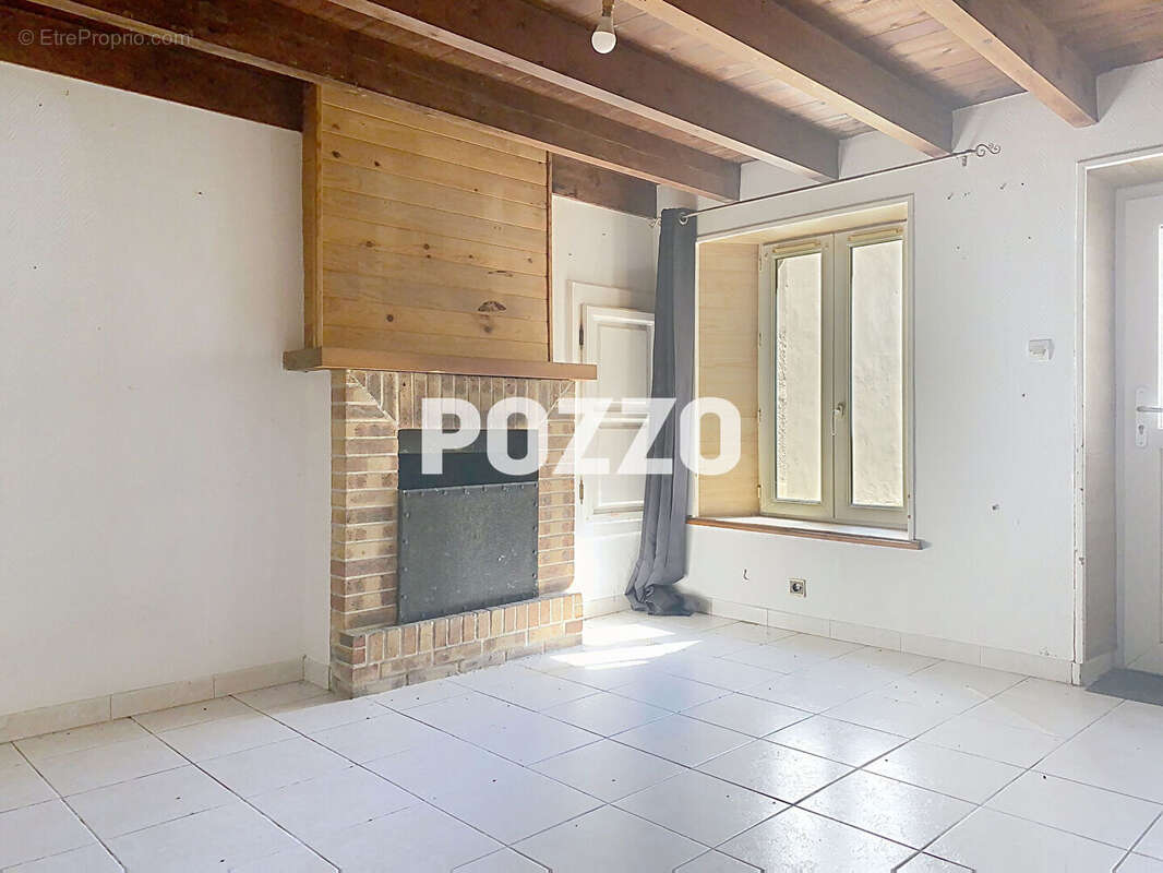 Maison à SAINT-VAAST-LA-HOUGUE