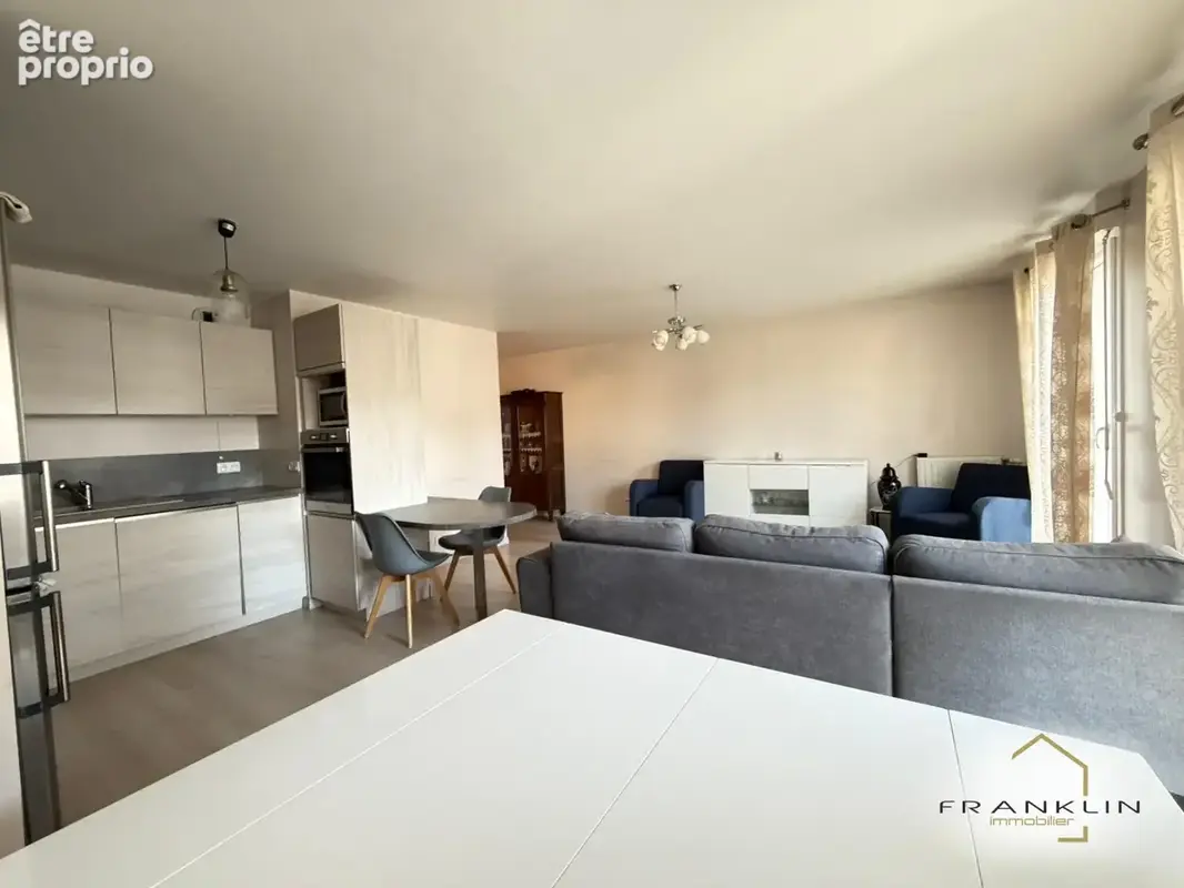 Construction récente - Appartement F4 - 83 m2 - 3 chambres - photo 6