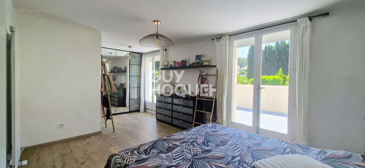 Maison Bouc Bel Air 138 m2, 3 chambres, sur terrain de 517 m2 avec piscine - photo 10