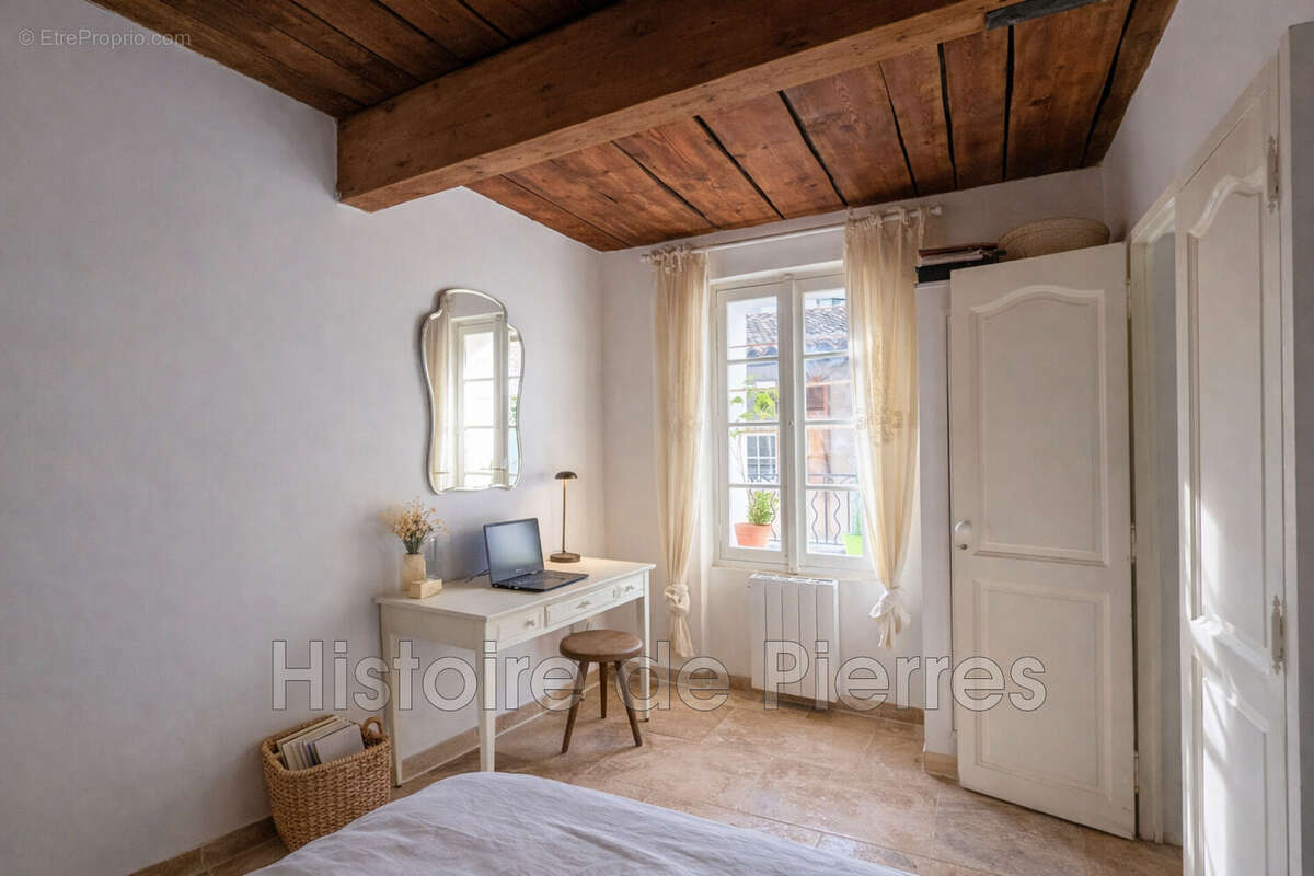 Maison à LA GARDE-FREINET