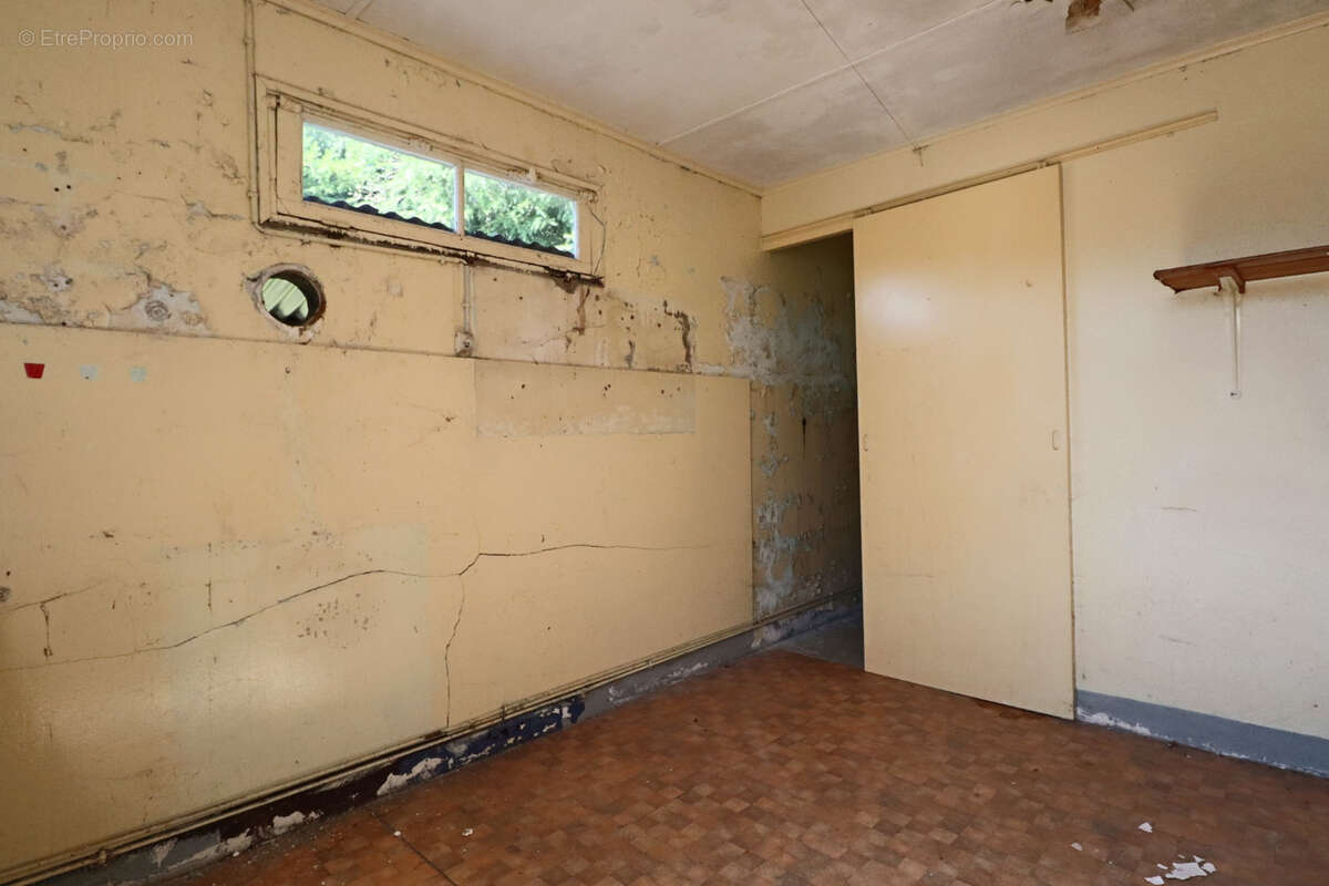 Maison à SAINT-SAUVES-D&#039;AUVERGNE