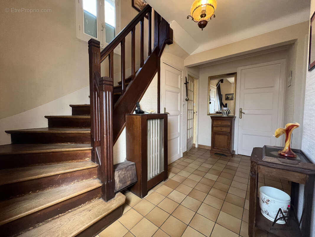 Maison à SAVIGNY-SUR-ORGE