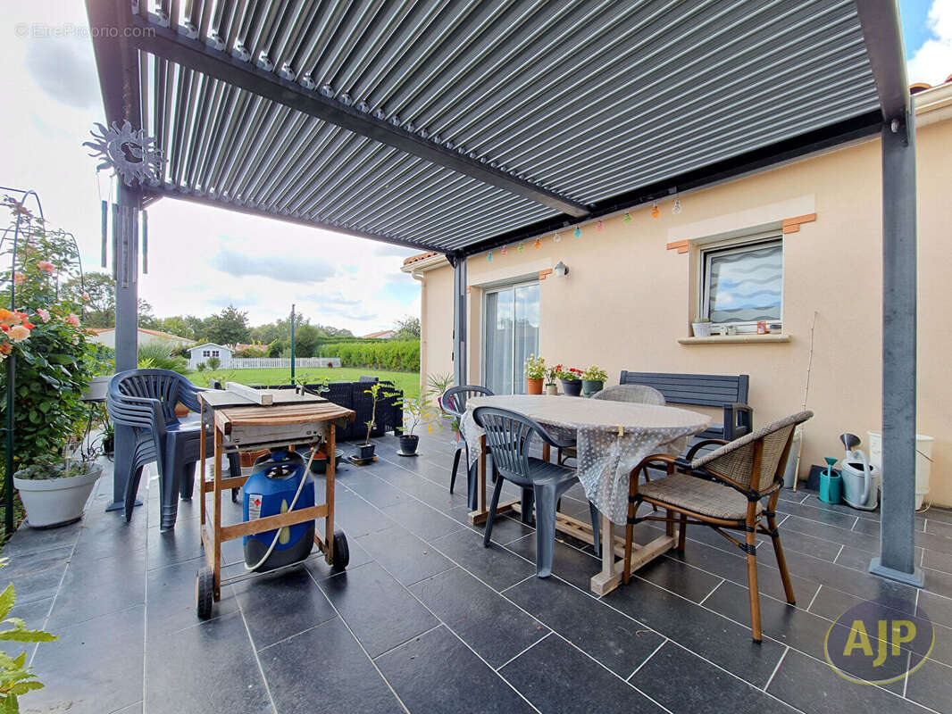 Maison à SAINT-PHILBERT-DE-GRAND-LIEU