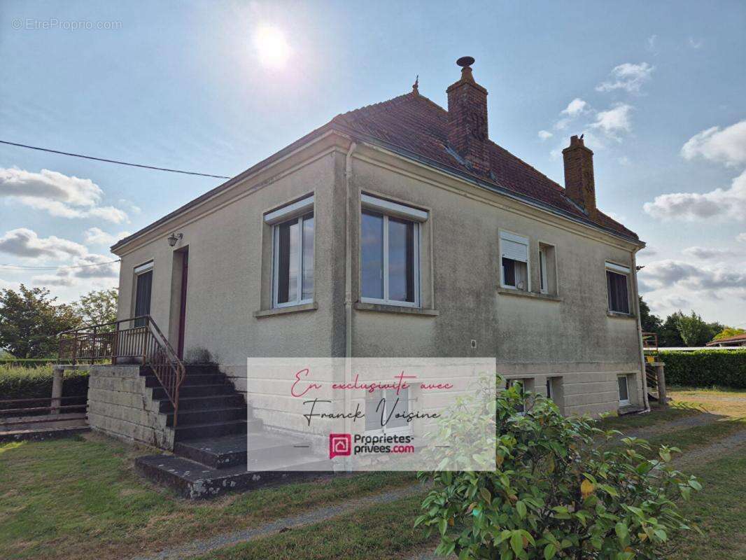 Maison à VENDRENNES