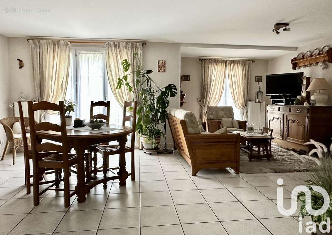 Photo 3 - Maison à ERAGNY