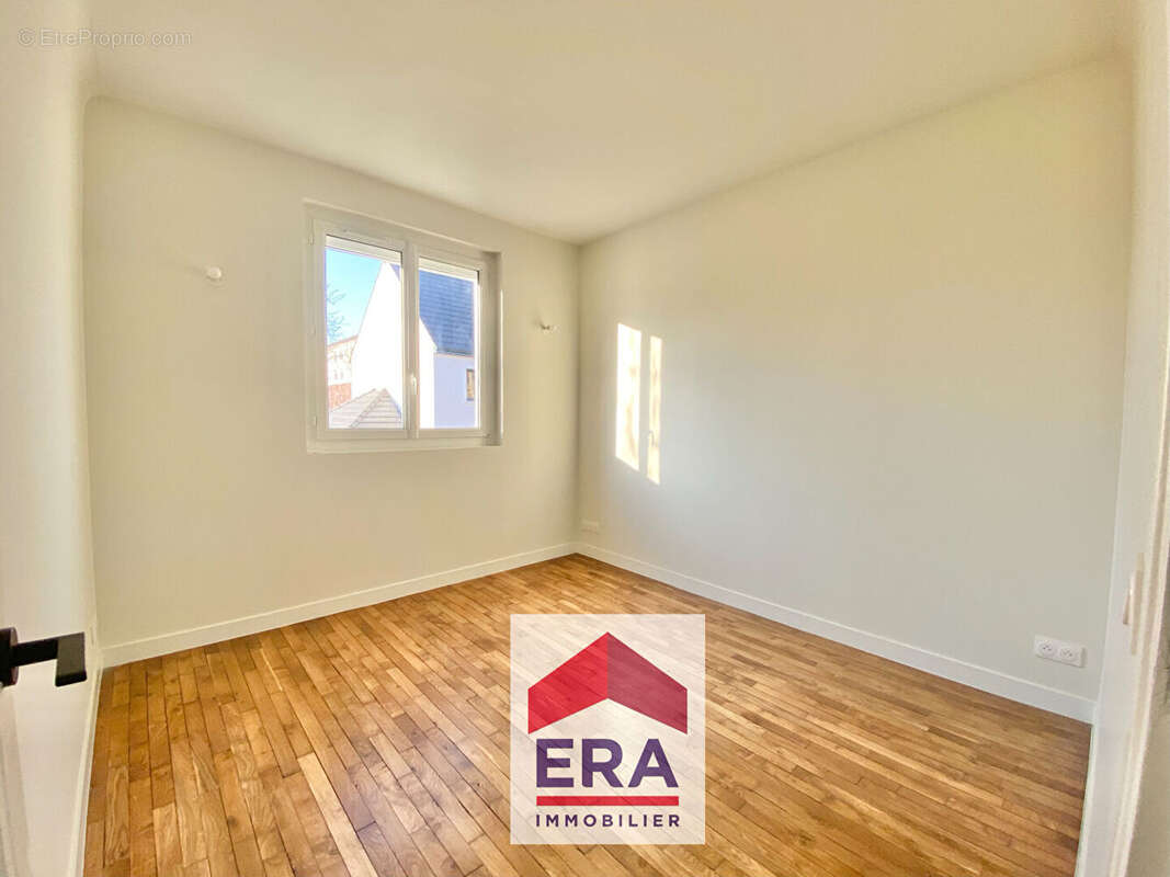 Maison à SARTROUVILLE