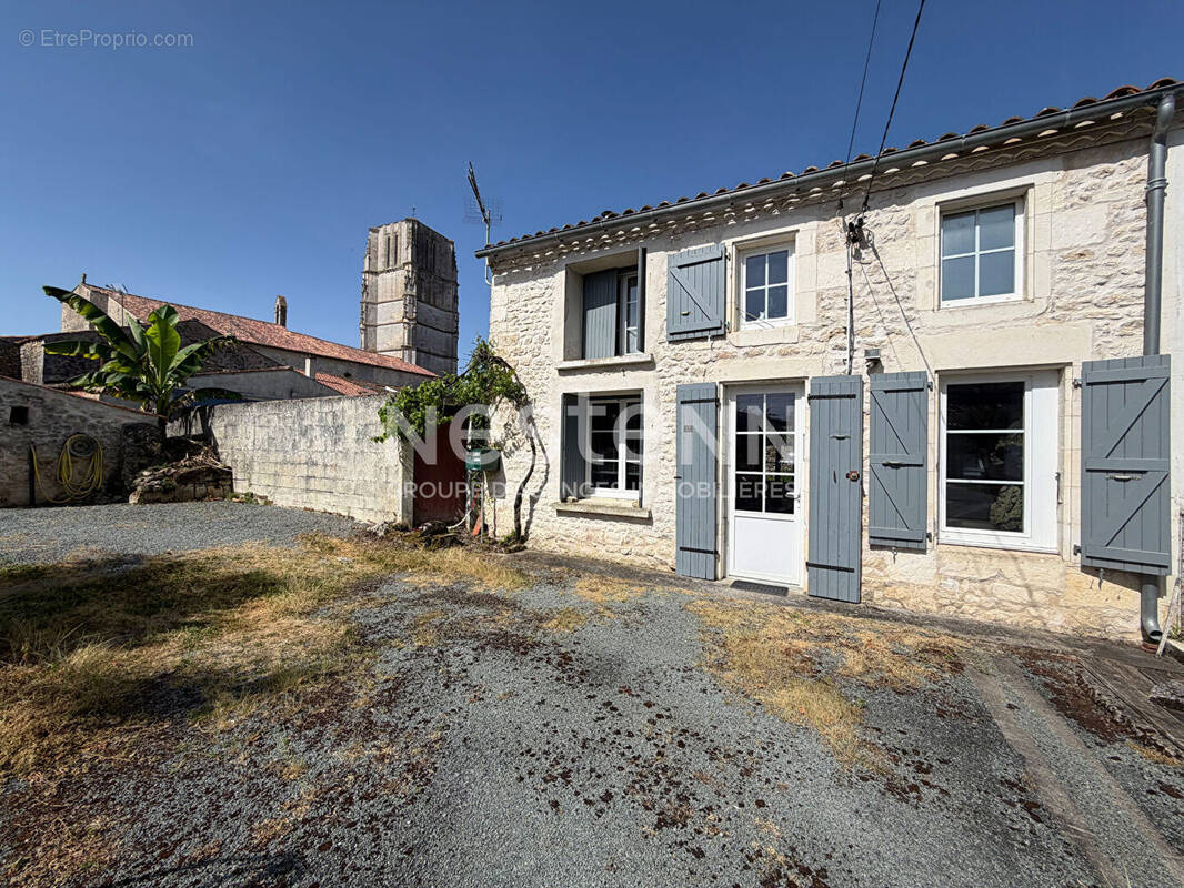 Maison à SAINT-JEAN-D'ANGLE