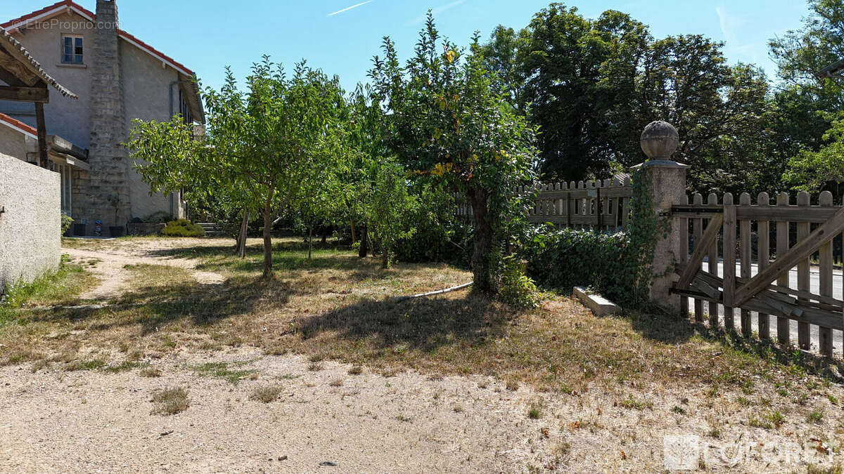 Maison familiale 142 m² avec hangar de 155 m² - photo 17