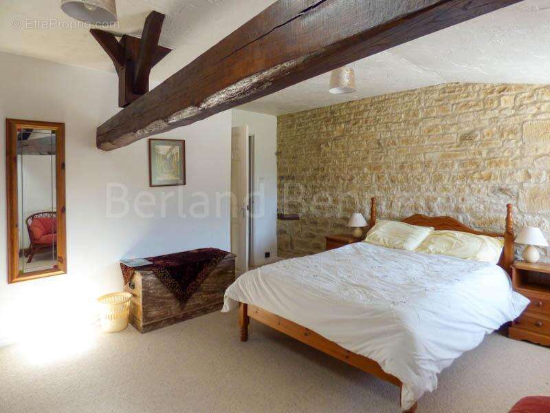 Maison à CHEF-BOUTONNE