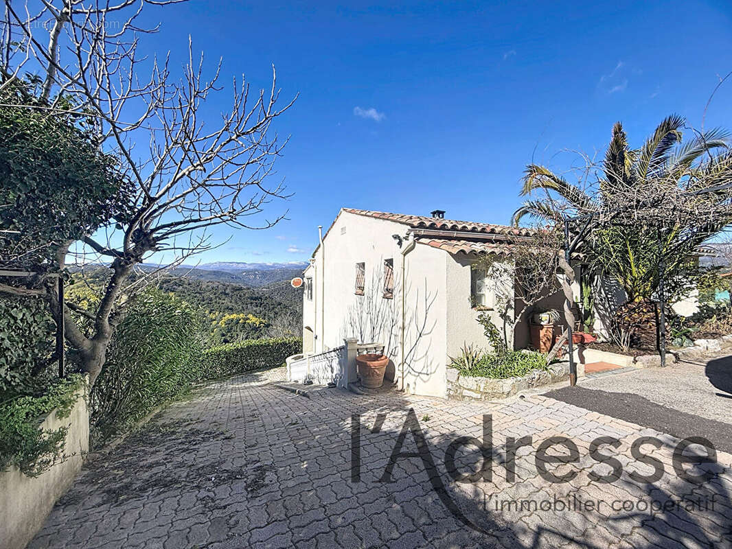 Magnifique villa 5 pièces 140 m² sur un terrain de 2000 m² à Tanneron ! - photo 12