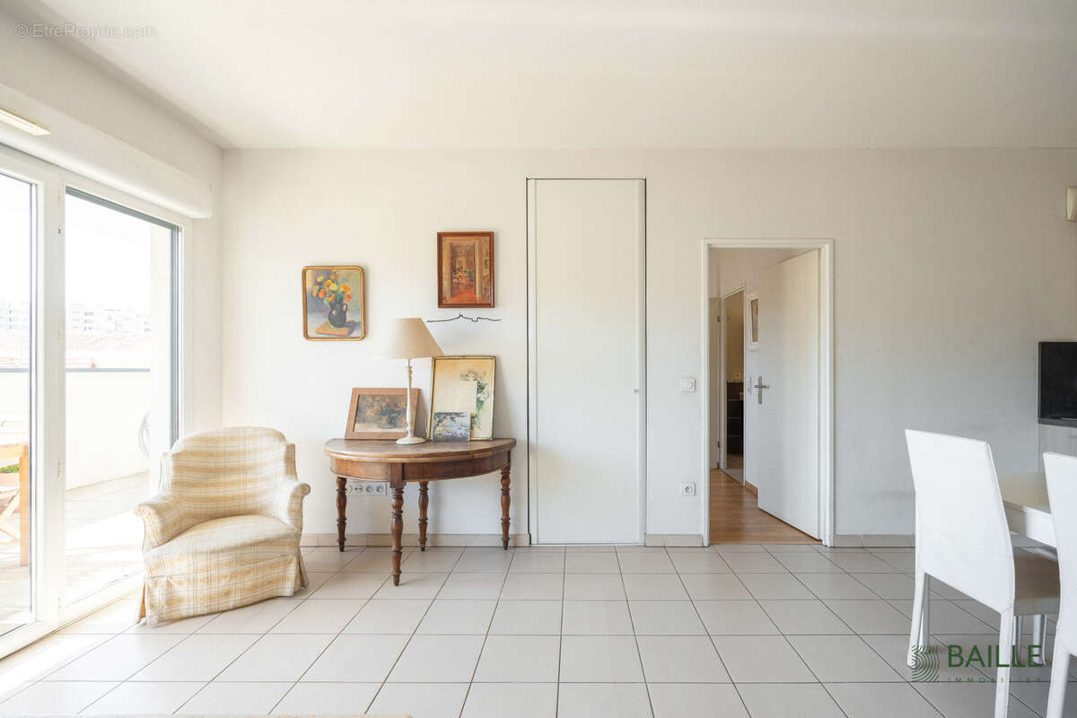 Appartement à MARSEILLE-10E