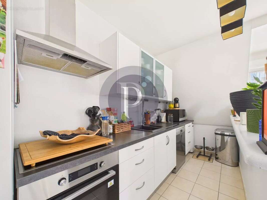 Appartement à LE PLESSIS-ROBINSON