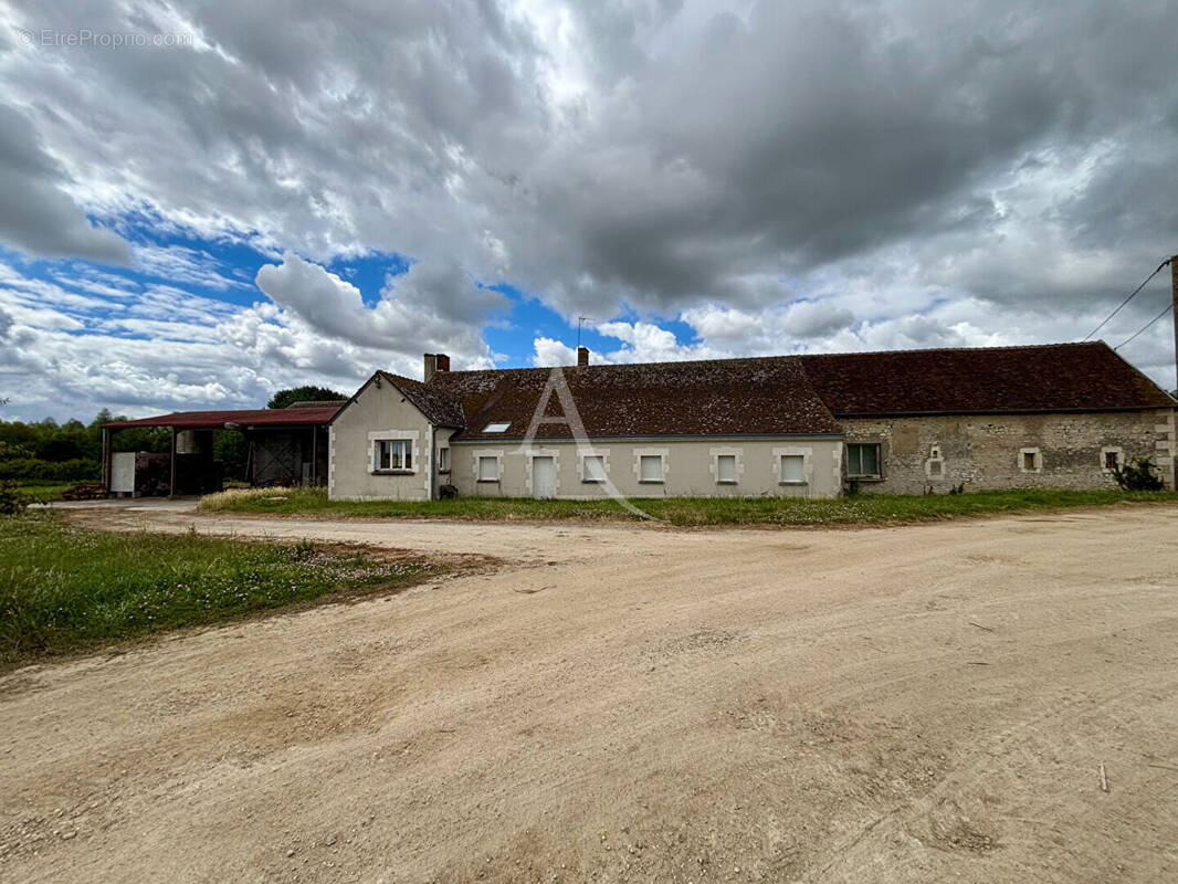 Maison à CONTRES
