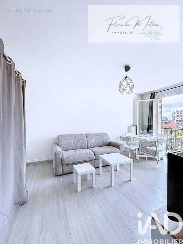 Photo 1 - Appartement à SAINT-MAUR-DES-FOSSES