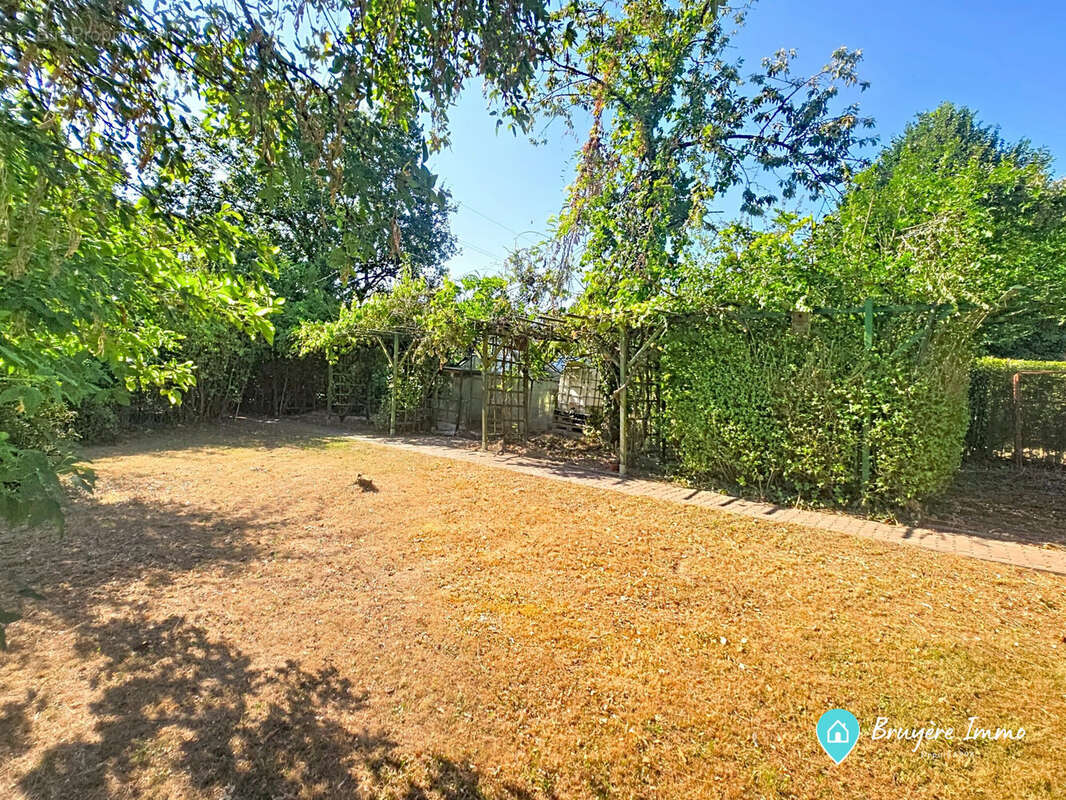 Maison 137 m² à Boussieres-Sur-Sambre  - photo 9