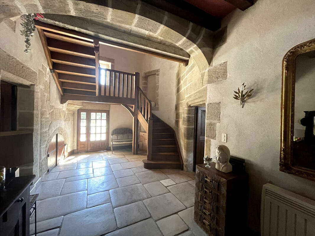 Maison à SAINT-MENOUX