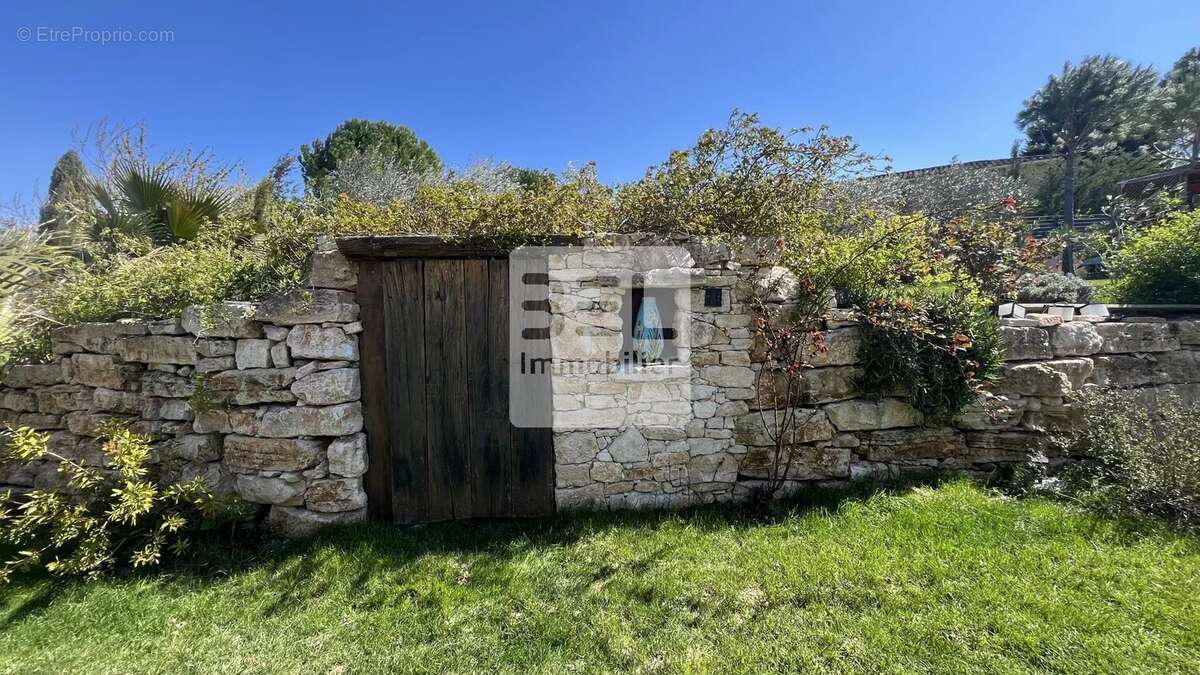 Maison à GOUDARGUES