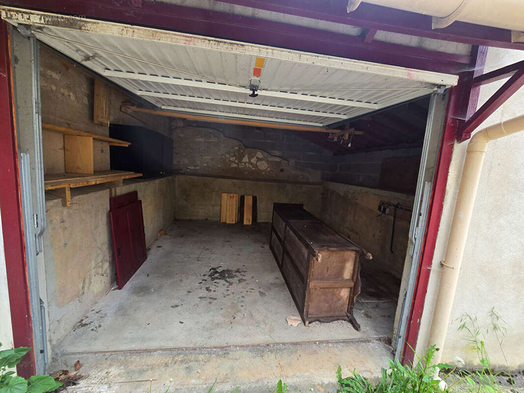 Maison à LUCY-SUR-CURE