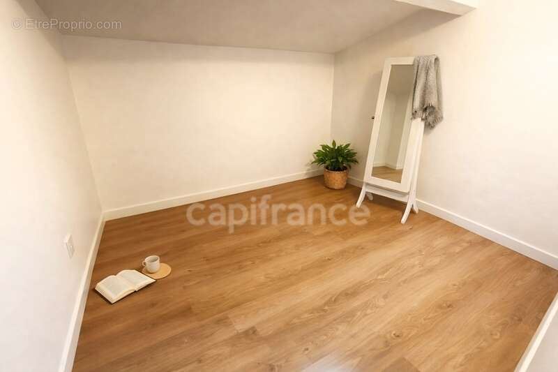 “Béziers – Duplex 2 chambres avec jardin privatif, terrasse 12 m² et accès 2 piscines dans résidence calme et sécurisée” - photo 6