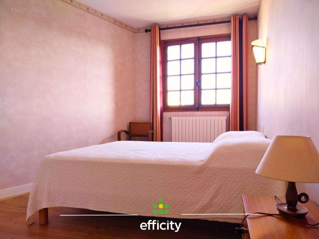 Maison 175 m² à Saint-Georges-De-Didonne  - photo 15