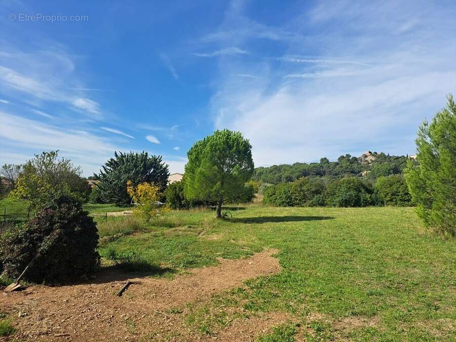 Terrain à MERINDOL