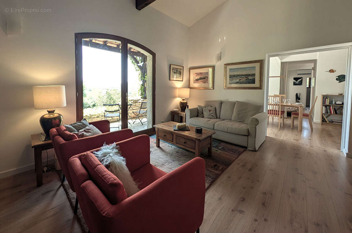 Saint Antonin Noble Val 7 pièces,180 m2, 1 ha, superbe! - photo 6