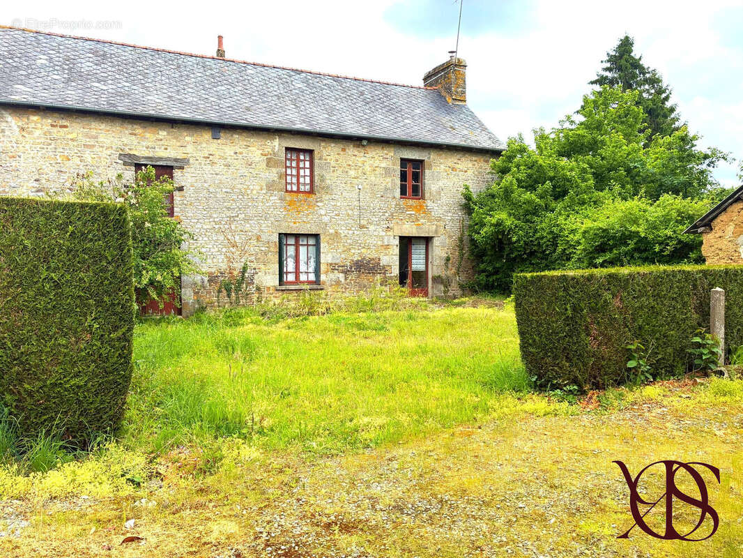 Maison à ANDOUILLE-NEUVILLE