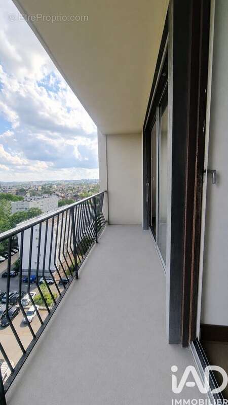 Photo 2 - Appartement à LE BLANC-MESNIL